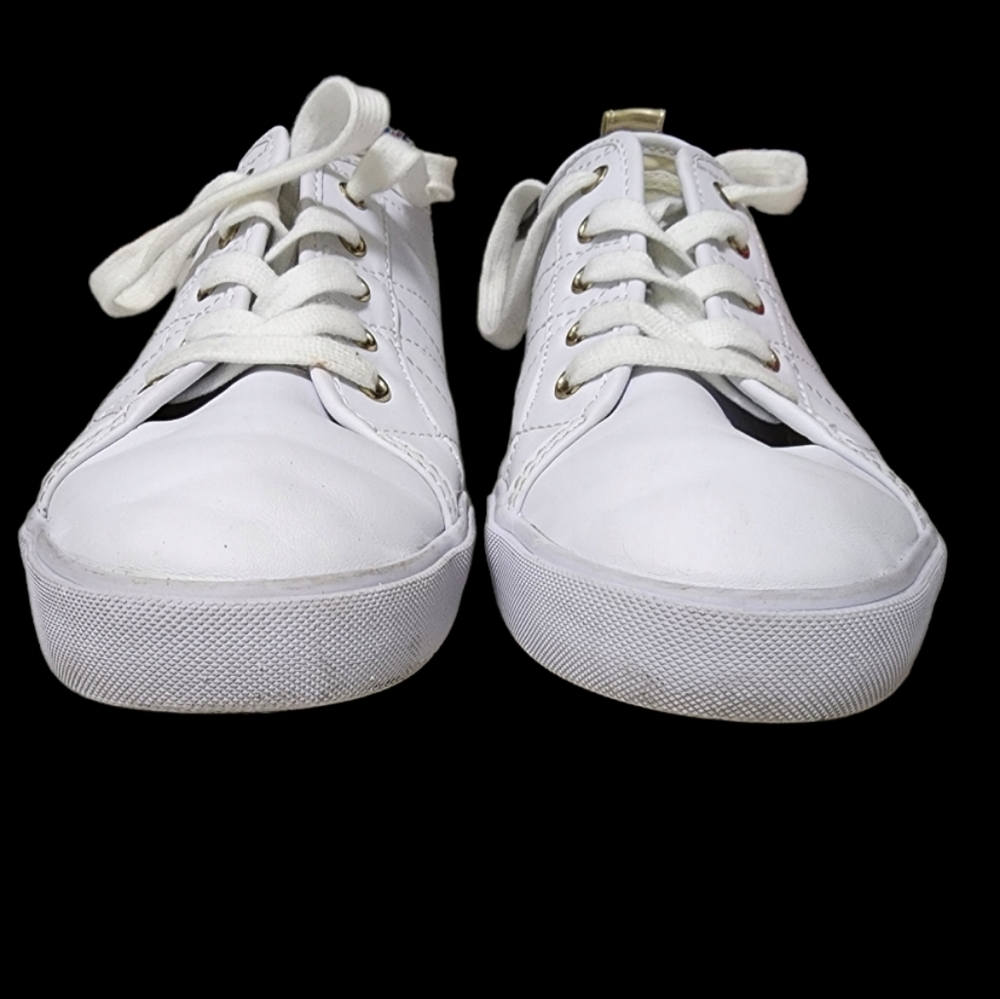 Preowned G By Guess White Sneakers - Picture 7 of 9